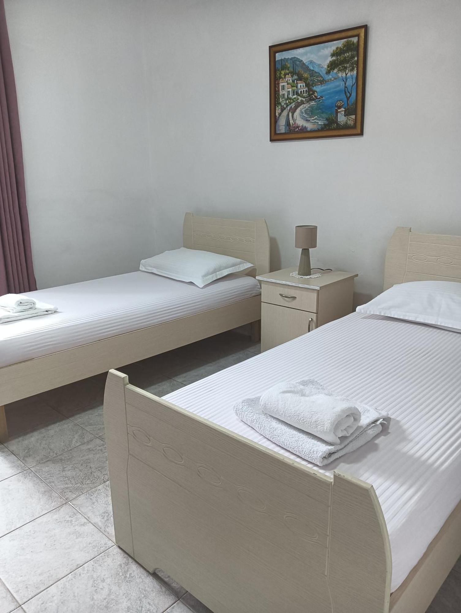 Vila Aliaj Luxury Apartment With 2 Rooms With Private Wonderful Terrace Durrës 외부 사진